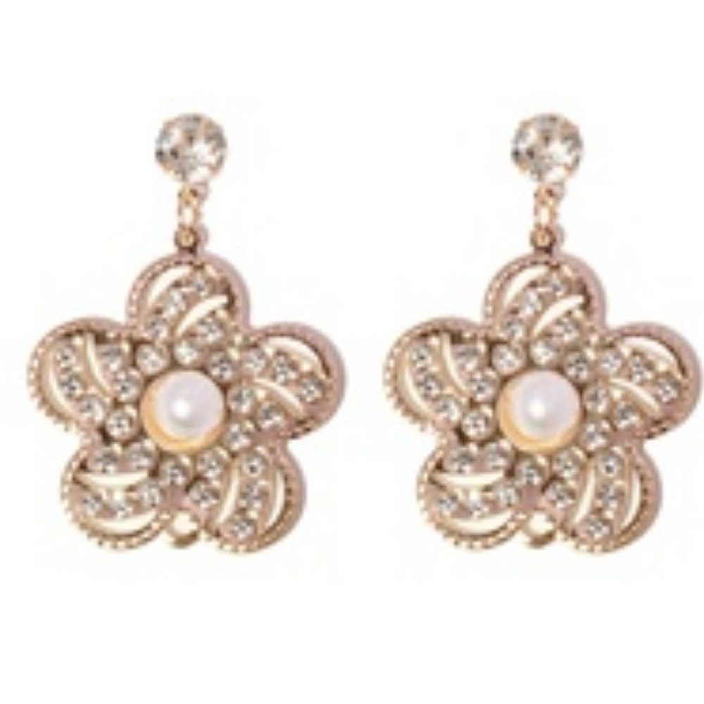 Ornate Earrings in Gold